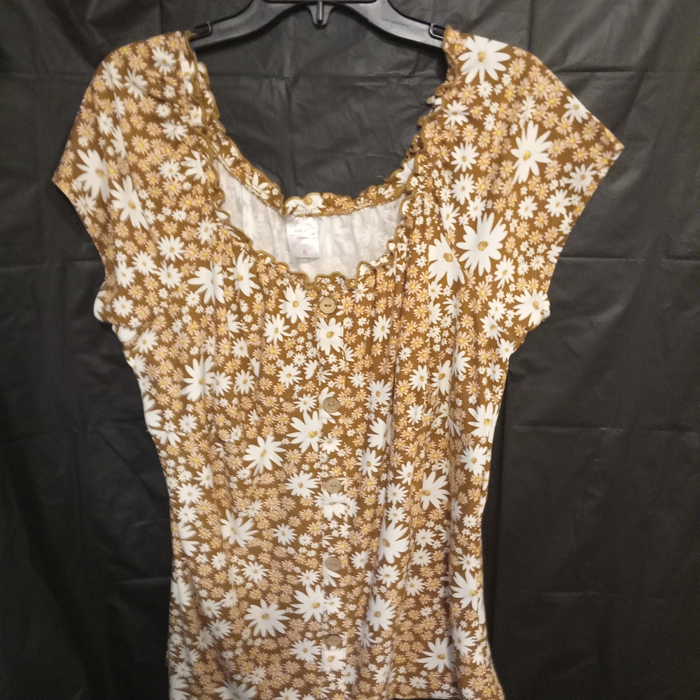 No Boundaries Brown Flutter Sleeve Fitted Blouse